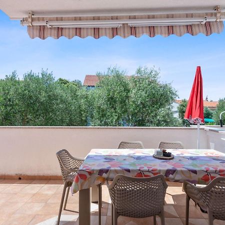 Apartment Uga2 ماندري المظهر الخارجي الصورة